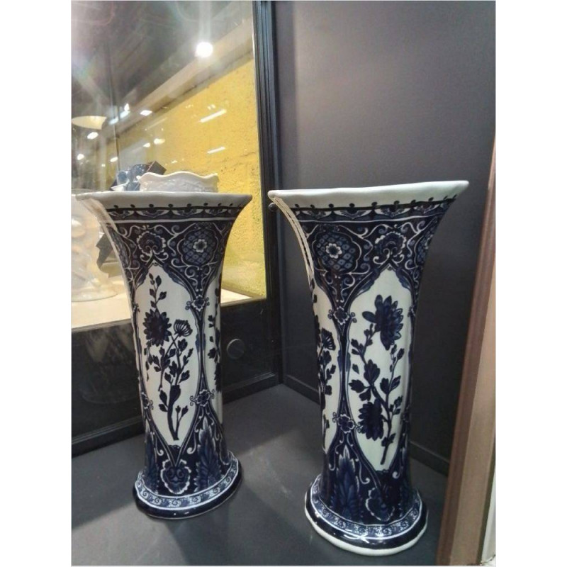 PAIRE DE VASES DELFT