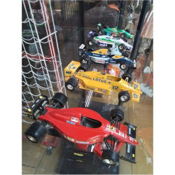VOITURE 1/24 BURAGO