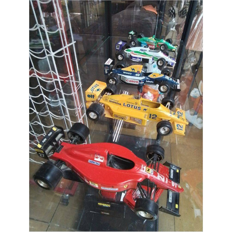 VOITURE 1/24 BURAGO