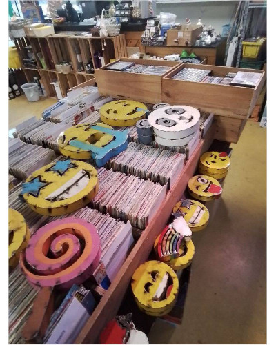 EMOJIS 30CM MÉTALLIQUE 