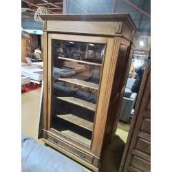 VITRINE