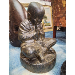 SITTING MONK GREETING 37 CM