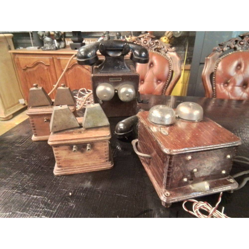 TELEPHONES ANCIENS  + ACCESSOIRES 