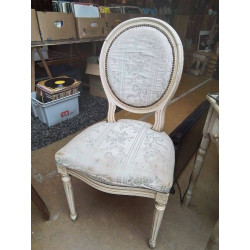 CHAISE