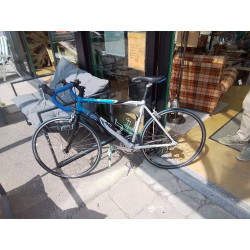 VELO DE COURSE + UNE ROUE...