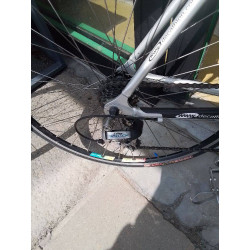 VELO DE COURSE + UNE ROUE DE RECHANGE 