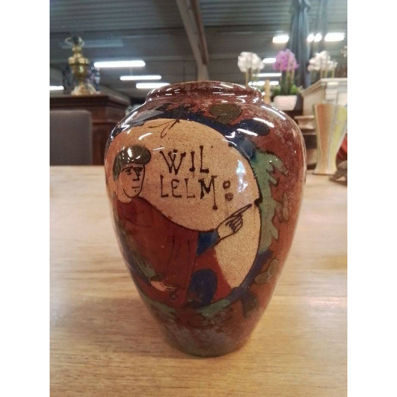 VASE 
