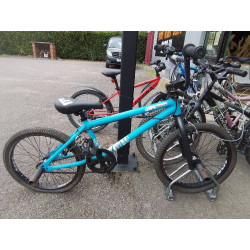 VELO ENFANT EN L\'ETAT