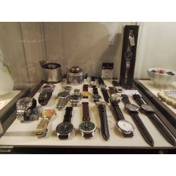MONTRE 
