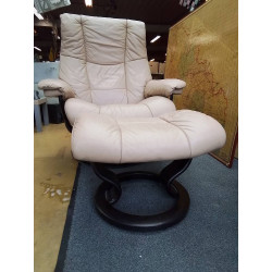 FAUTEUIL STREESLESS + POUF