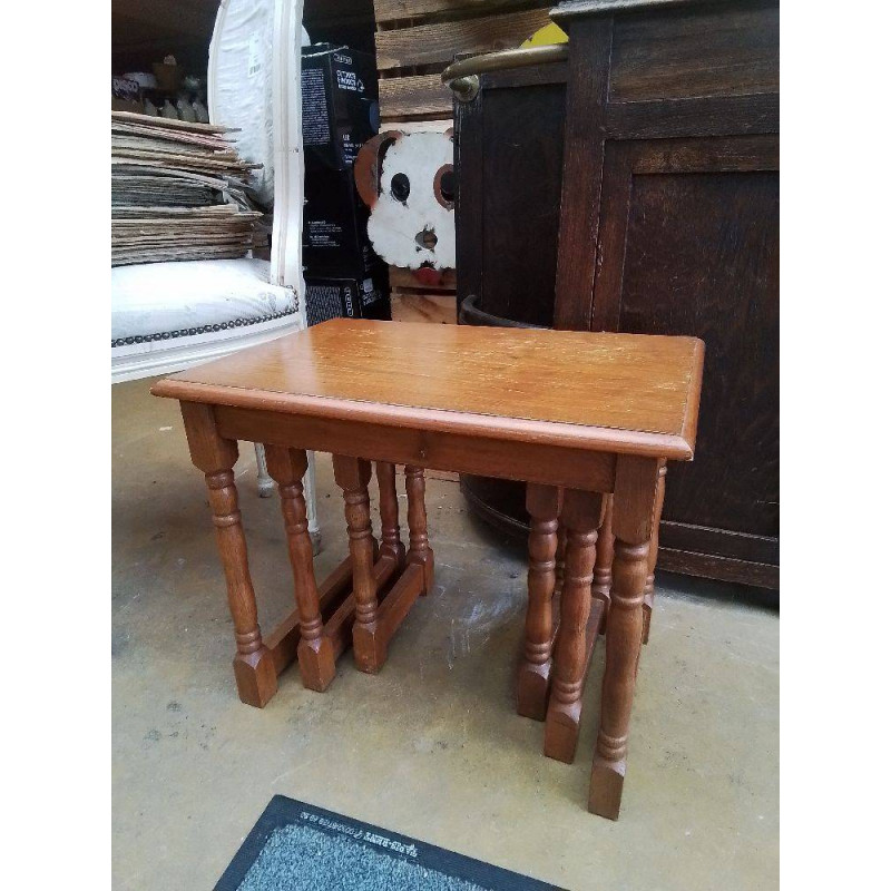 TABLES GIGOGNES LOT 3