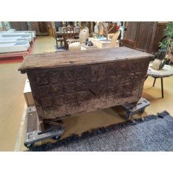 COFFRE 18 EIM A RESTAURER 