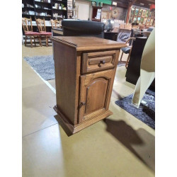 PETIT MEUBLE D’APPOINT EN CHENE 