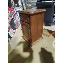 PETIT MEUBLE D’APPOINT EN CHENE 