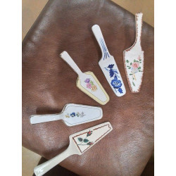 PELLE A TARTE FAIENCE