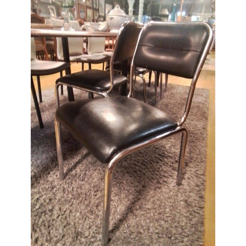 CHAISES VINTAGE LOT DE 4
