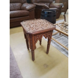 TABLE D’APPOINT ORIENTAL 