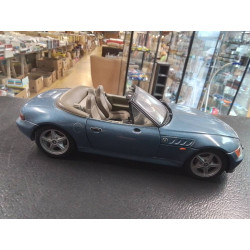 VOITURE 1/18 EN L\'ETAT