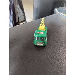 MINIATURE MATCHBOX CAMION 