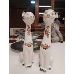CHATS LA PAIRE