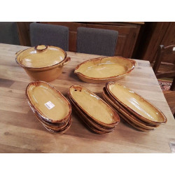 SERVICE A TRUITE POTERIE...