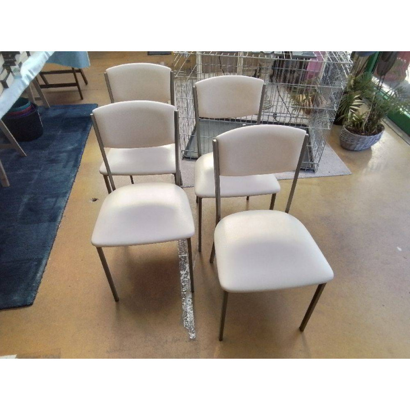 LOT DE 4 CHAISES DE CUISINE 