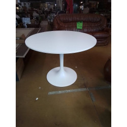 TABLE ROND PIED CENTRALE 