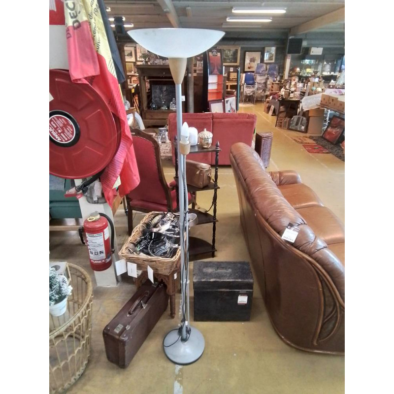 LAMPE SUR PIED 