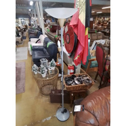 LAMPE SUR PIED 
