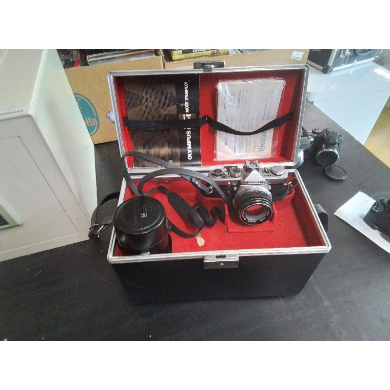 APPAREIL PHOTO OLYMPUS OM1+ VALISE 