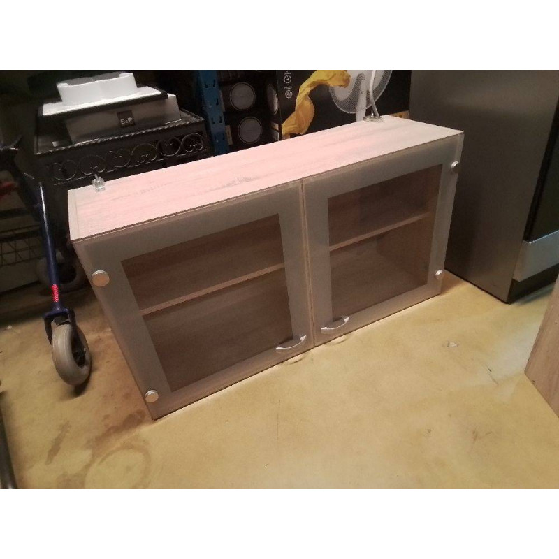 ARMOIRE A SUSPENDRE 
