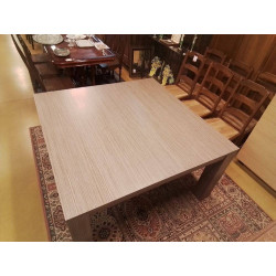 TABLE CARRE 140X140