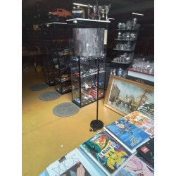 LAMPE SUR PIED