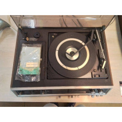 TOURNE DISQUE 
