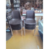CHAISSE EMPILABLE MARRONS 